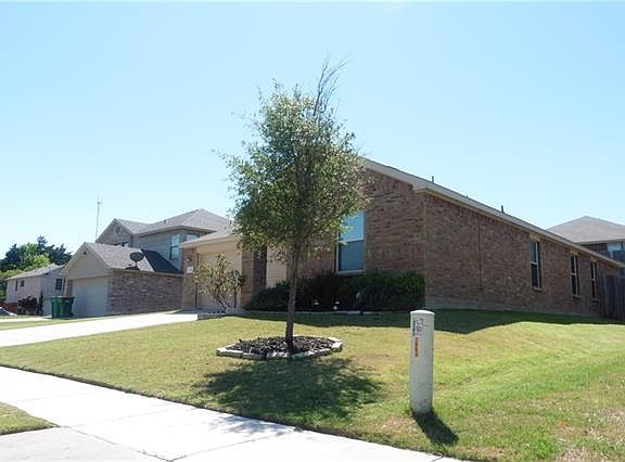 2nd image of 1343 Newton Dr