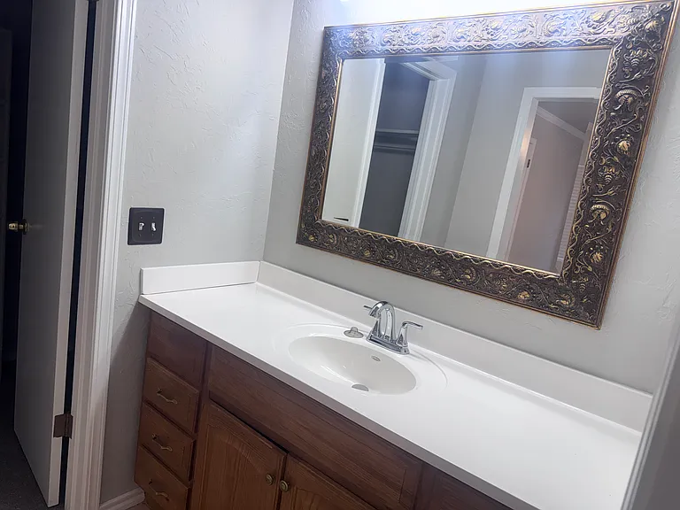 12216 Sylvester Dr — Photo 15