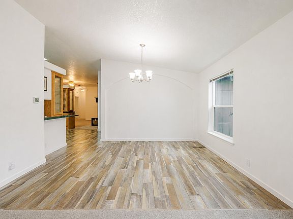5th image of 144450 Birchwood Dr