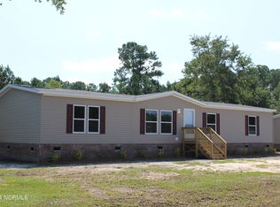 219 Mewborn Dr, Beulaville, NC 28518