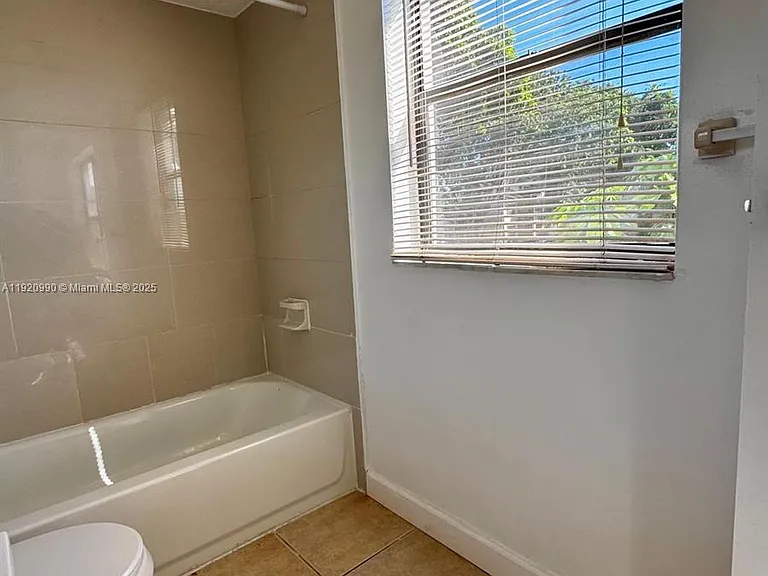 4341 W McNab Rd #27 — Photo 33
