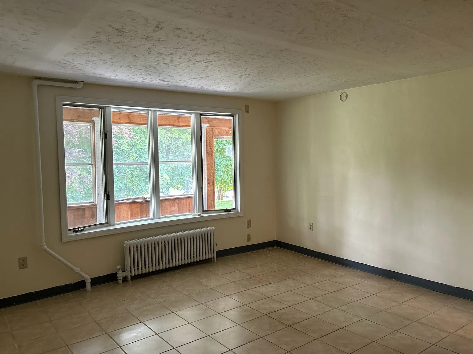 2 bed, 800 sqft, $1,900 — Photo 3