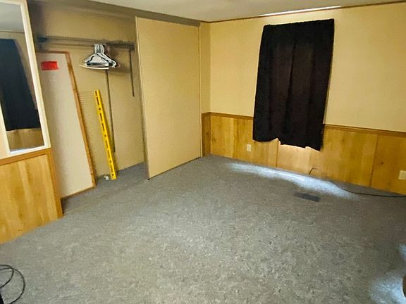 4th image of 49 Terrace Dr