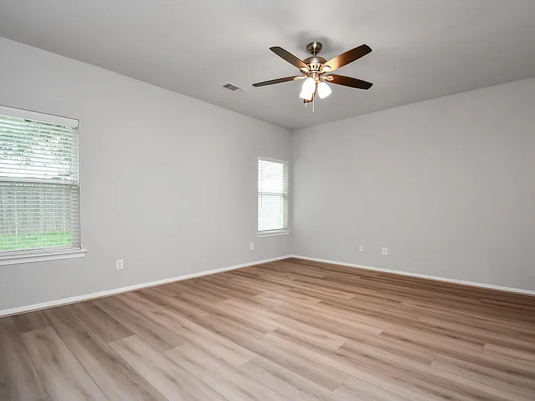 24118 Wild Horse Ln — Photo 26