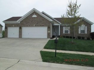 3854 Riverside Pointe Dr, Florissant, MO 63034