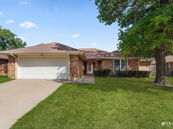 2720 Shepherds Gln, Wichita Falls, TX 76308
