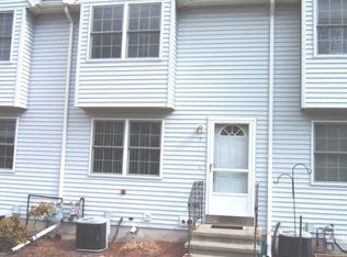 5 Kennedy Dr #4, Chelmsford, MA 01824
