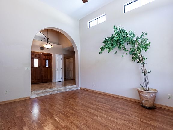 4th image of 12816 N Meadview Way