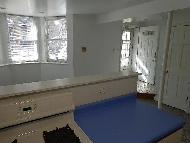 3217 N Clifton Ave #BASEMENT — Photo 2