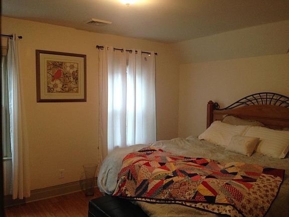 2nd image of 776 Auburn Ave #2nd