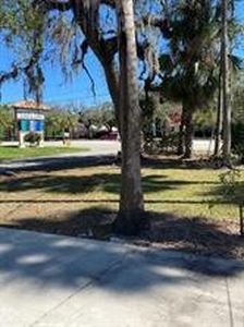 2002 S Parrott Avenue, Okeechobee, FL, 34974