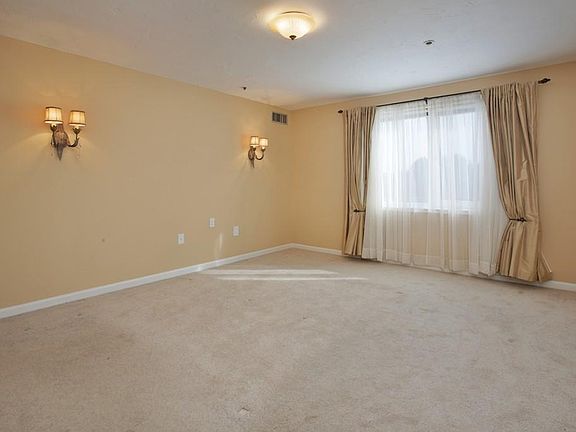 4th image of 2001 Marina Dr APT 212