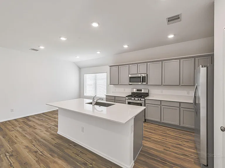 3718 Shadow Crest Ln — Photo 8