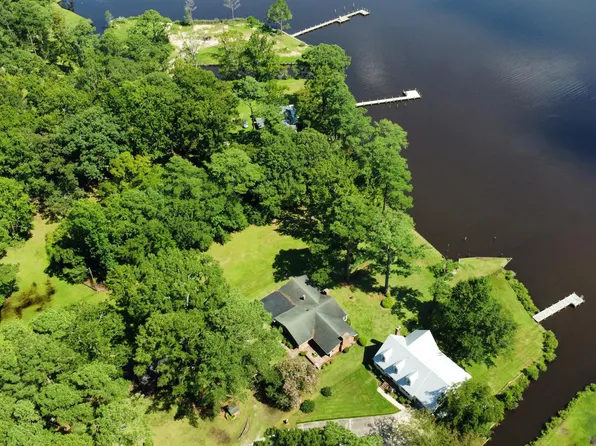 71 Topping Lane, Belhaven, NC 27810