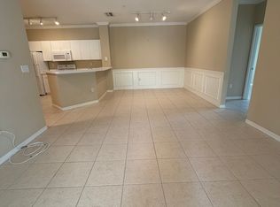 615 Fairway Dr APT 207, Saint Augustine, FL 32084
