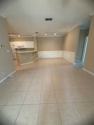 615 Fairway Dr #207 Photo 1