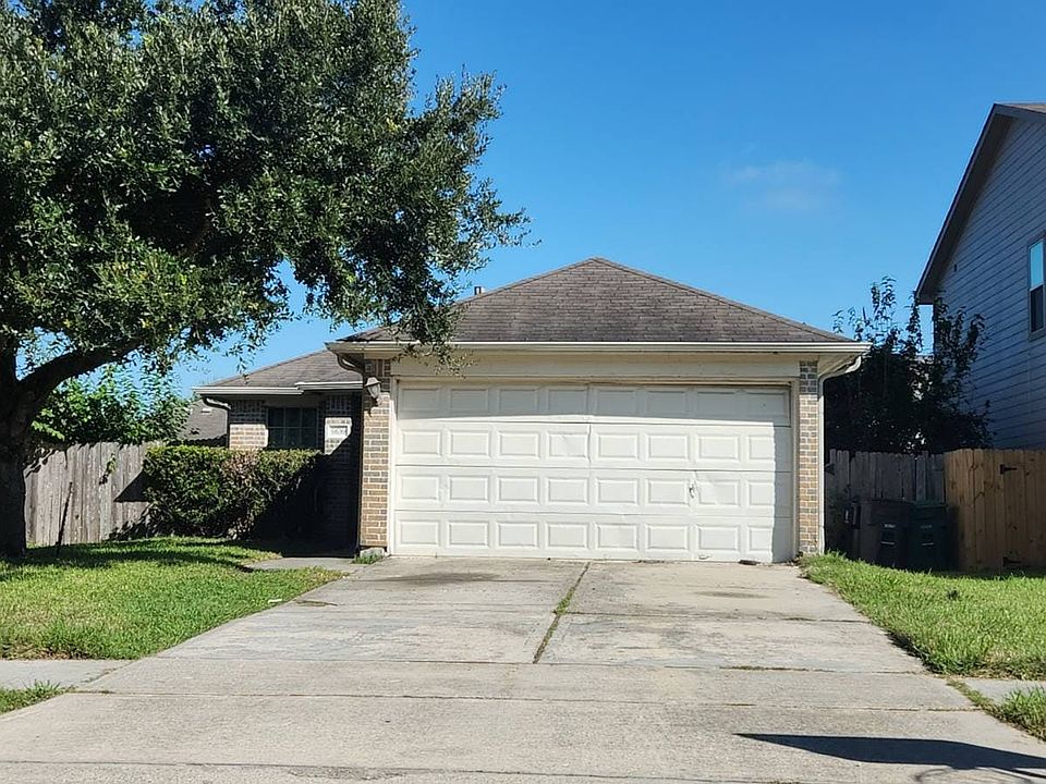 1st image of 5639 Park Village Dr