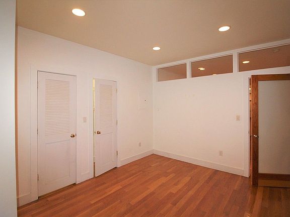 4th image of 511 Henry St #2L