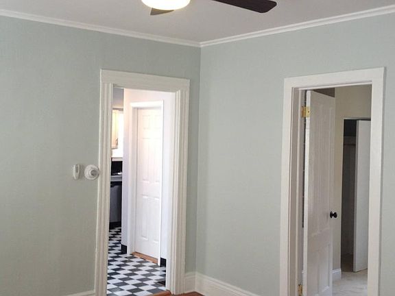 Dining room LED ceiling fan