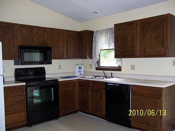 Kitchen Dining to Deck