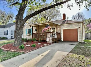 1175 SW Collins Ave, Topeka, KS 66604