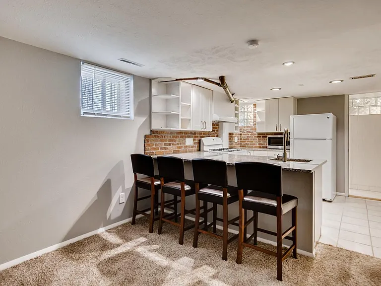 510 S Lincoln St — Photo 4