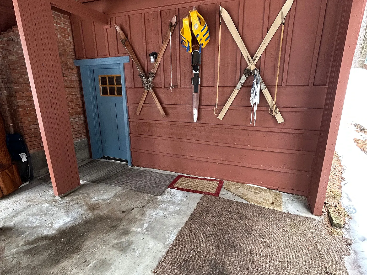 Studio, 240 sqft, $1,035 — Photo 2