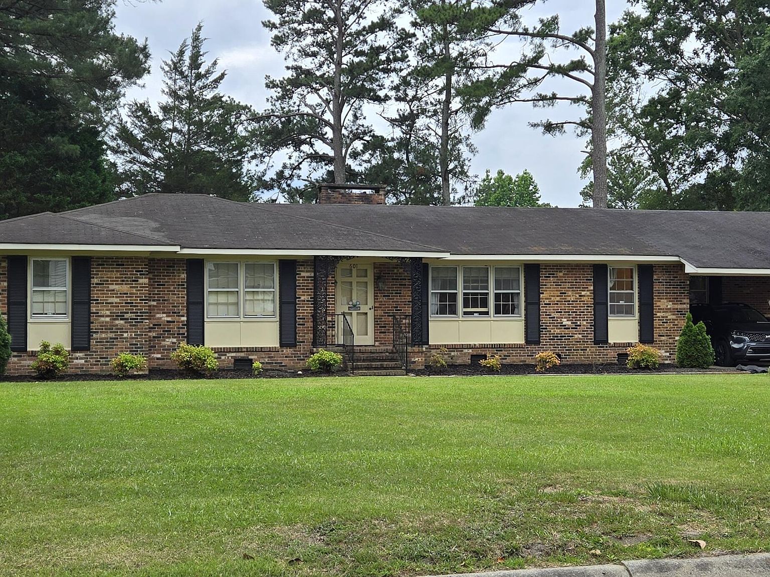 601 Steele Street, Mount Olive, NC 28365 | Zillow
