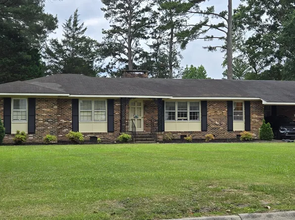 601 Steele Street, Mount Olive, NC 28365