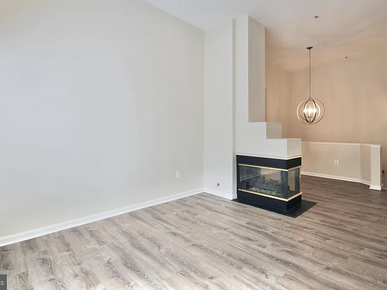 11401 Gate Hill Pl #D-67 — Photo 4