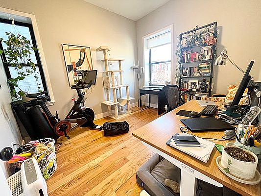 5th image of 224 New York Ave APT 3R