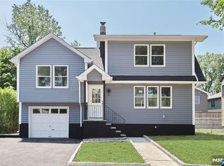 14 Byrne Pl, Bergenfield, NJ 07621
