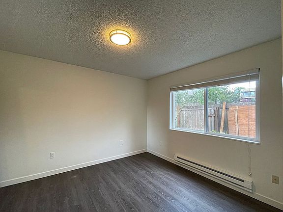 2nd image of 602 Kirkland Ave APT 4