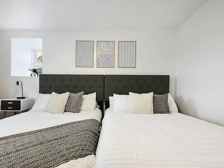 1060 Steuben St #1 — Photo 30