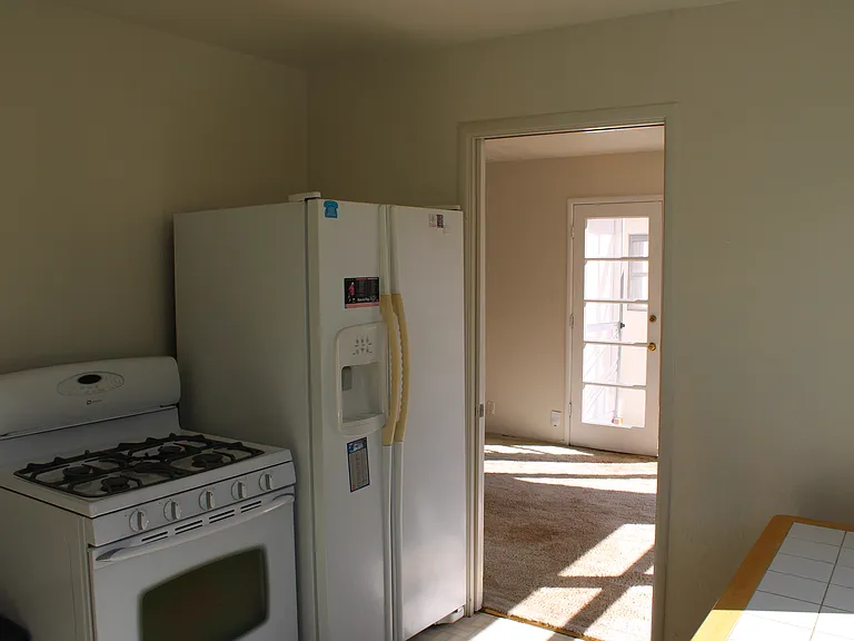 1030 Colorado Ave — Photo 10