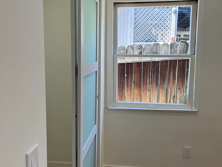 328 N Encinitas Ave — Photo 32
