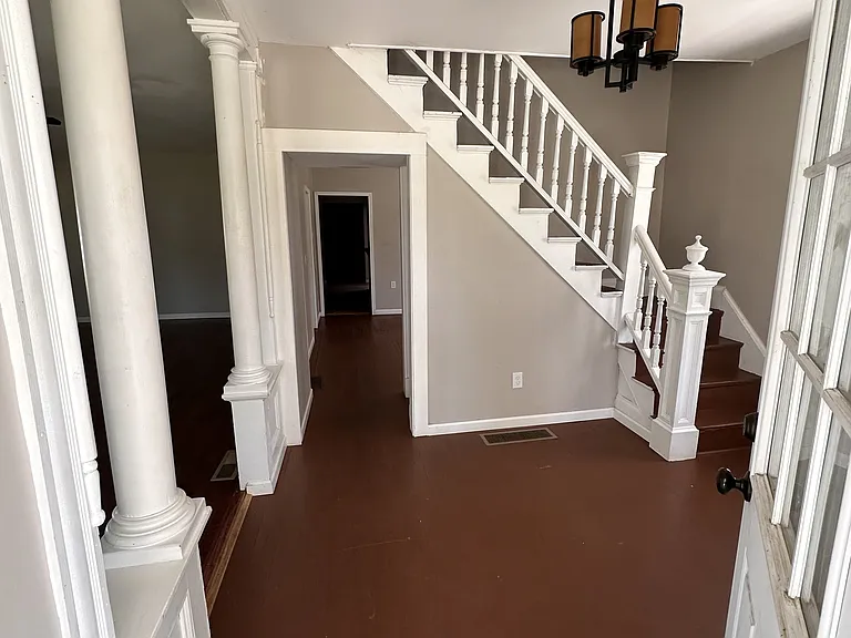 84 Frederick St — Photo 3