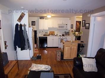 2nd image of 17 Fairbanks St #T3