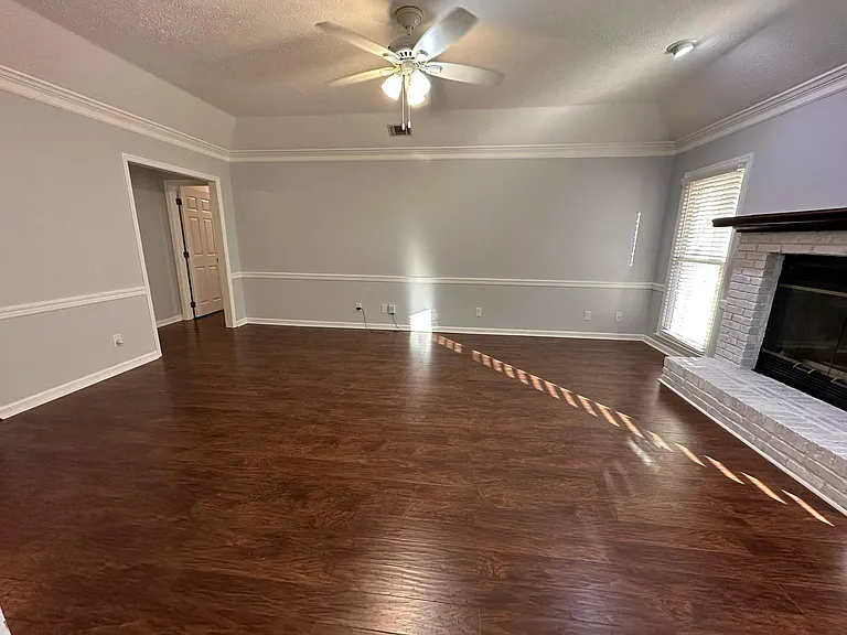 1525 Buk Ct — Photo 18