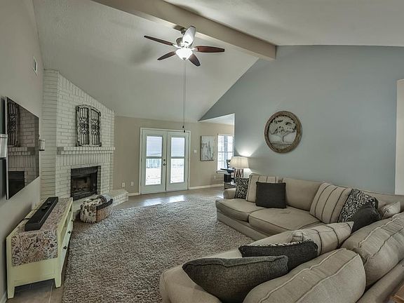 3rd image of 2609 Merrimac Dr