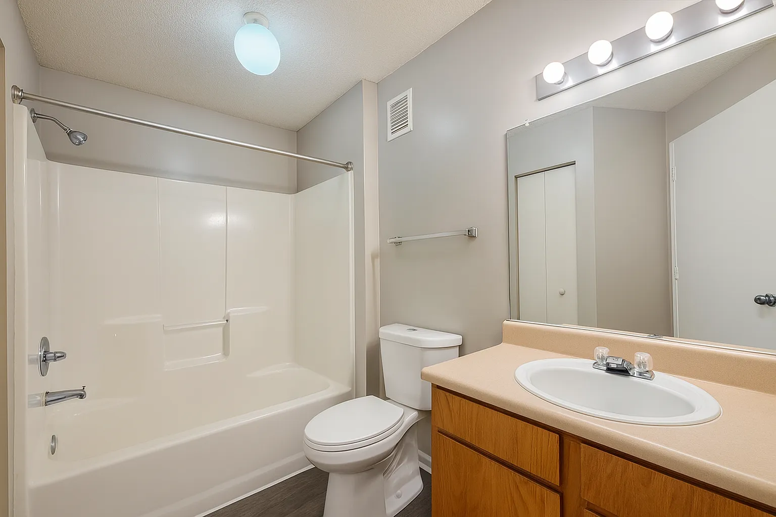 Beason Well Apartments — Photo 3