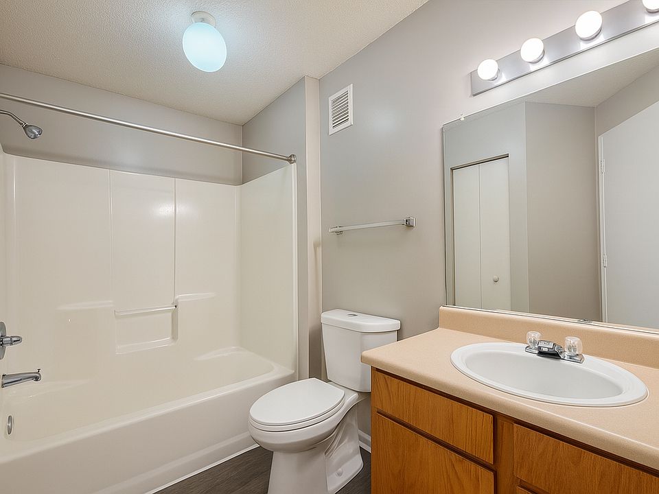 Beason Bathroom Image