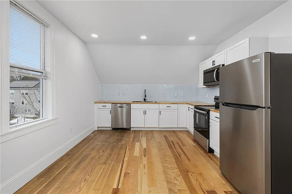 Building Photo - 30 Cypress St #3