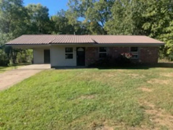 35 Martin Cv, West Point, MS 39773