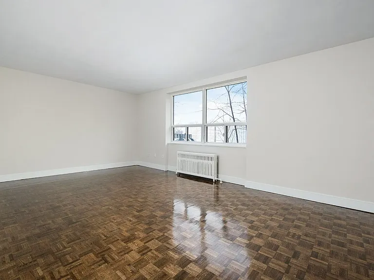 200 Ridley Blvd — Photo 7
