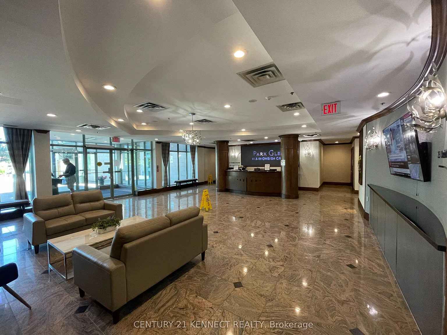 2 bed, $2,350 — Photo 4