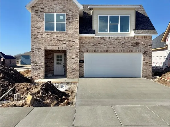 187 S Maroon Ave, Fayetteville, AR 72704