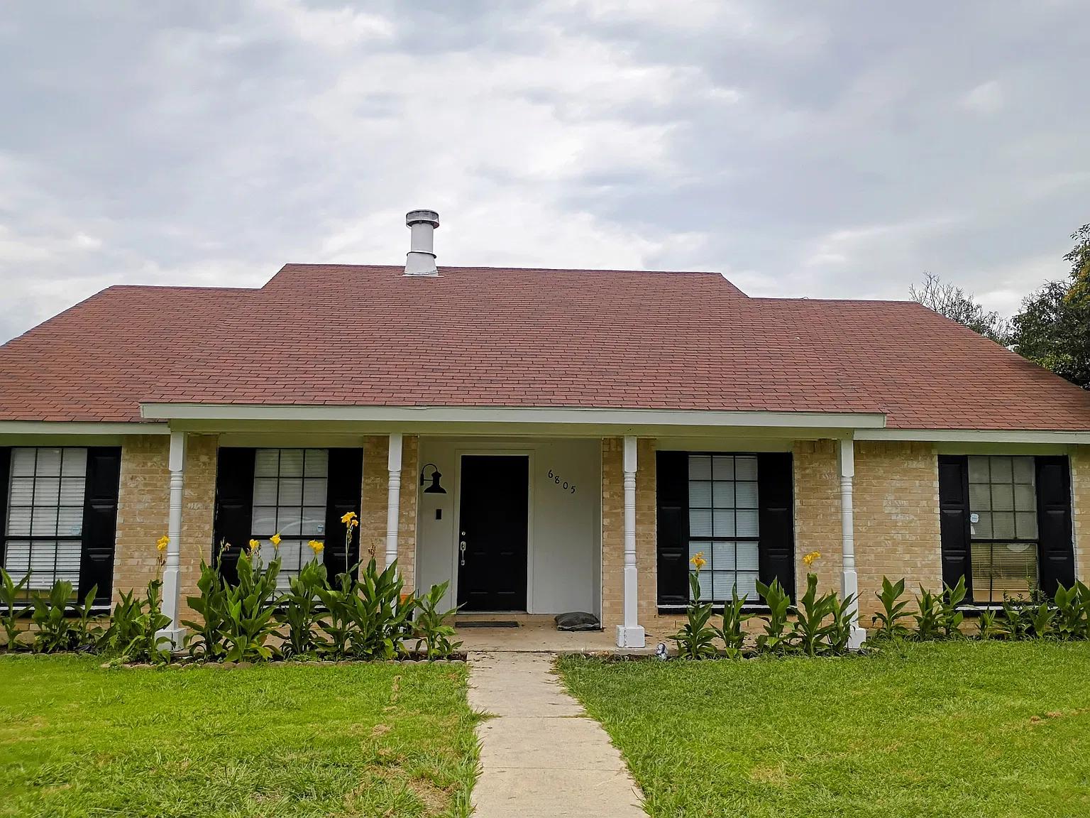 3 bed, 1748 sqft, $2,300 — Photo 1
