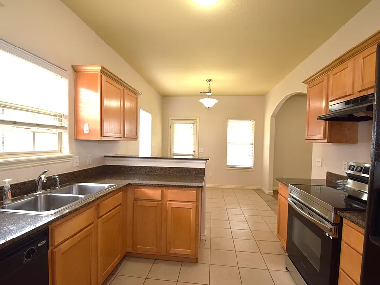 5005 SW Fieldstone Blvd #1 — Photo 7
