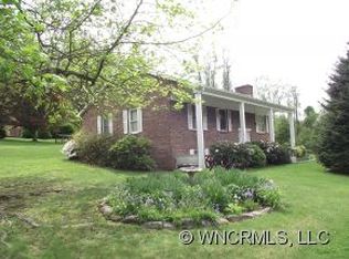 6 Little Pisgah Rd, Fairview, NC 28730